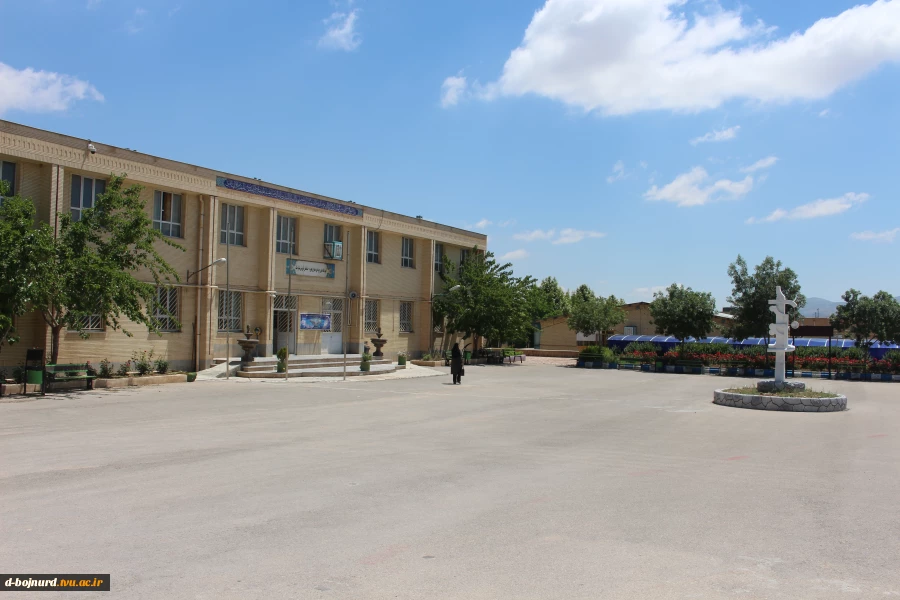 آموزشکده 4